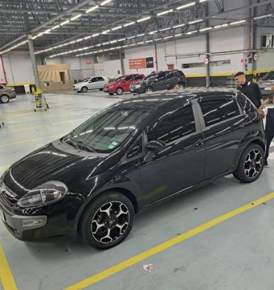 FIAT PUNTO 1.6 ESSENCE 16V FLEX 4P MANUAL